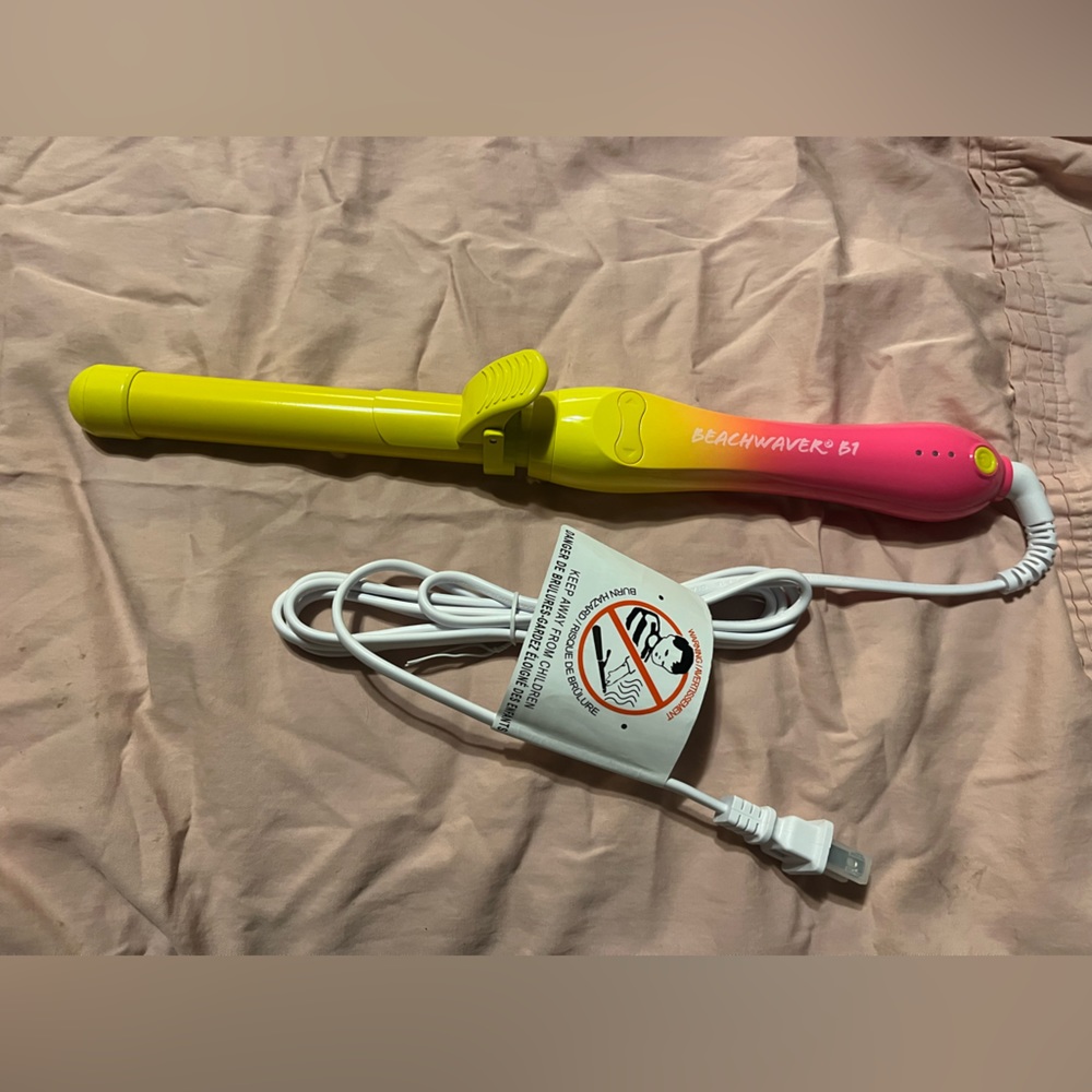 Yellow/pink ombré Beach waver.